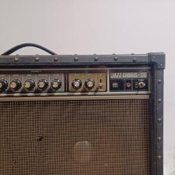 ROLAND JC-120
