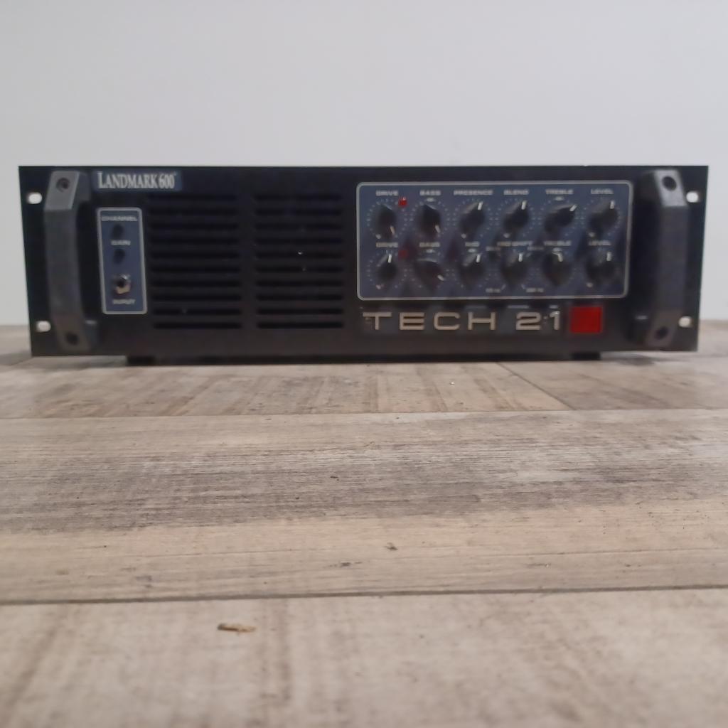 Tech 21 Landmark 600 + ARB-3