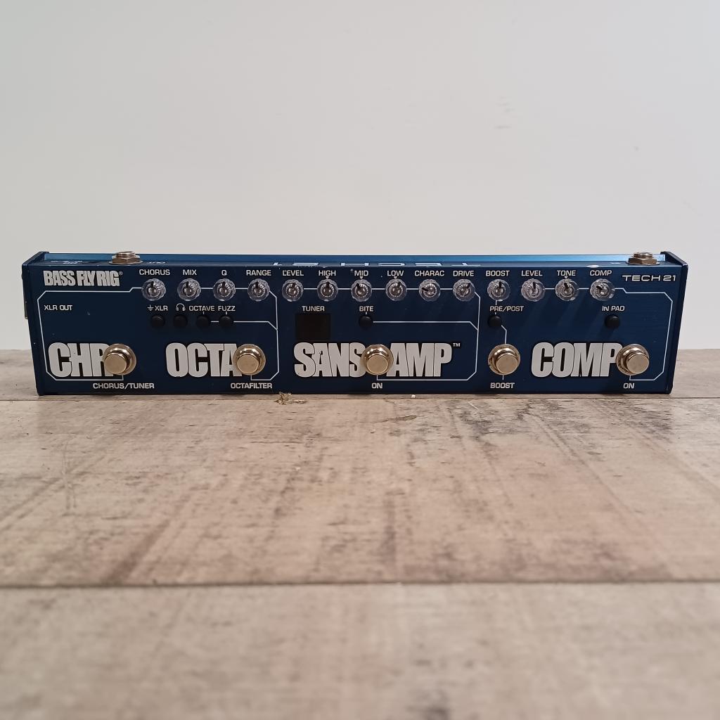 Tech 21 SansAmp Bass Fly Rig