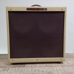 FENDER BLUES DEVILLE 4x10