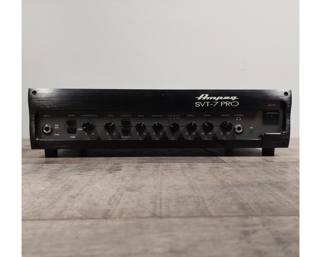 AMPEG SVT-7PRO